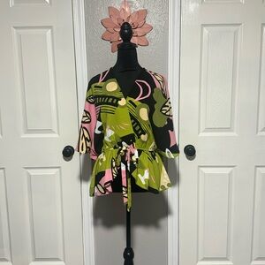 Sweet Rain fluted with flutter sleeves multi-colored tropical top - size large